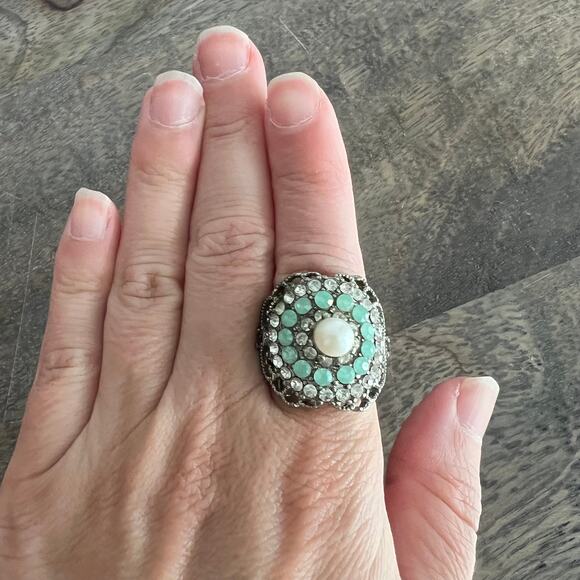 Seafoam green & rhinestone studded faux pearl adjustable cocktail ring size 8.5 - Picture 7 of 7